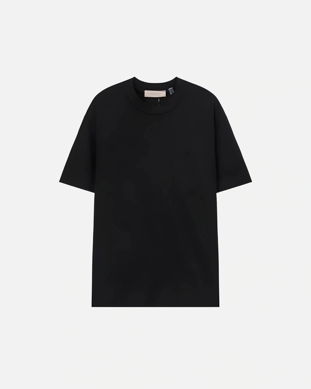 3SSENTIAL BLACK TEE