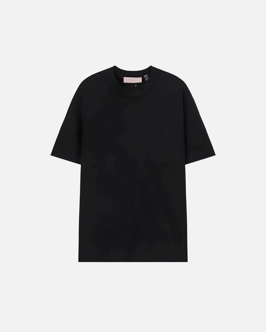 3SSENTIAL BLACK TEE