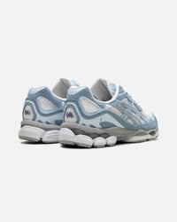 A'ESICS Sneaker 002 Back