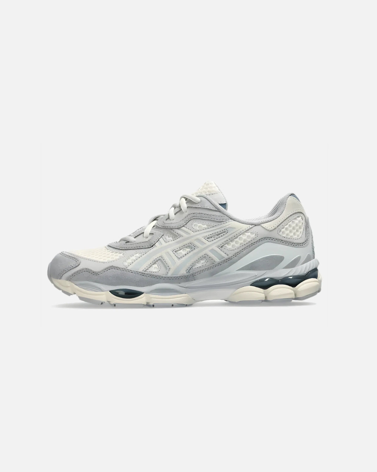A'ESICS Sneaker 010 Front