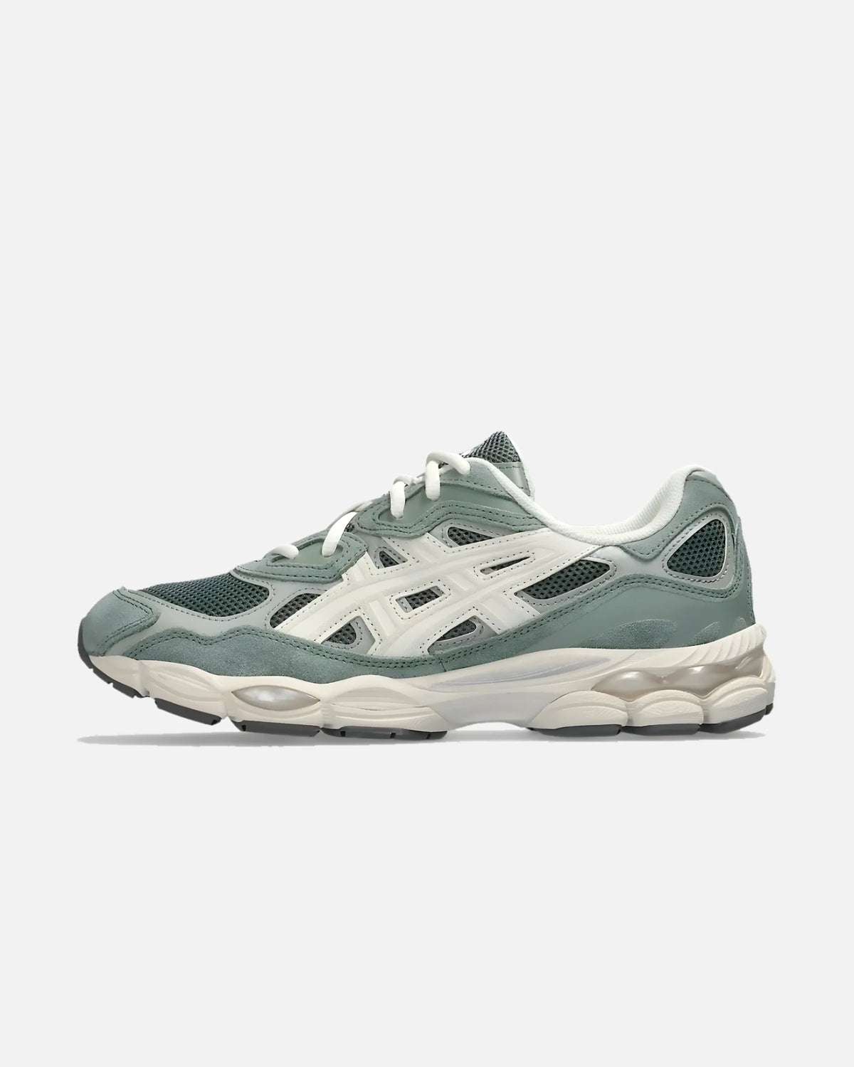 A'ESICS Sneaker 018 Front