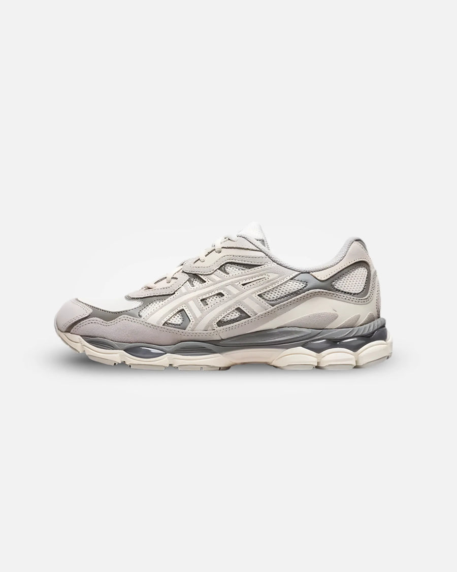 A'ESICS Sneaker 020 Front